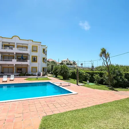 Ericeira Beach House *